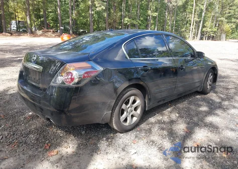 2010 Nissan Altima 2.5 S z USA, uszkodzony, nr VIN 1N4AL2AP9AN519559